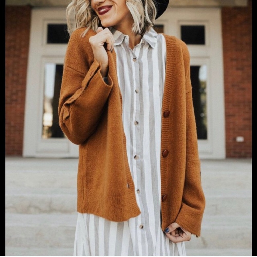 Chunky Cardigan - Pumpkin Spice Color